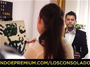 LOS CONSOLADORES - Spicy 3 fun with scorching Tina Kay